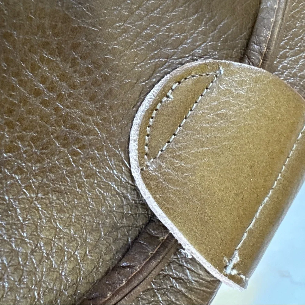 Calderon Vintage Retro Olive Pebbled Leather Crossbody Bag Snap Close Tie Belt